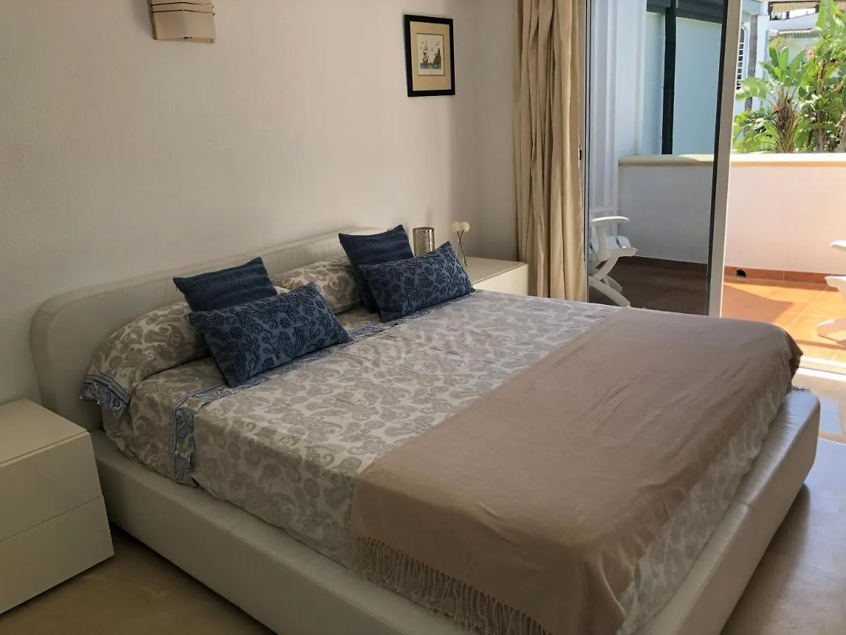 Dominion Beach House 에스테포나 0*,  스페인